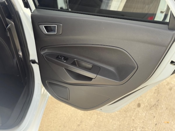 Used Ford Fiesta 2013 for sale - 76136655: Photo 27