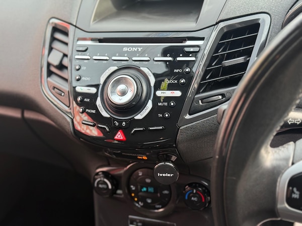 Used Ford Fiesta 2013 for sale - 76136655: Photo 39
