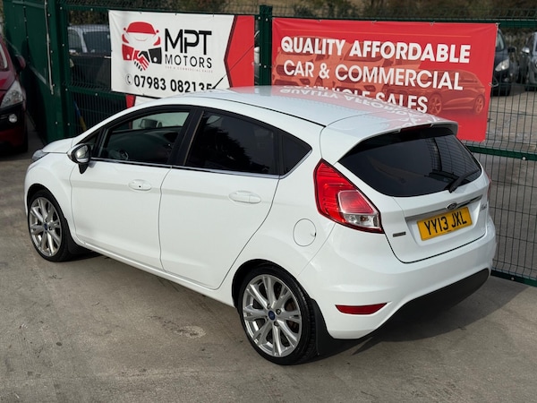 Used Ford Fiesta 2013 for sale - 76136655: Photo 4