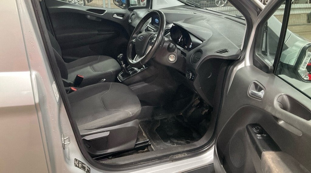 Used Ford Transit Courier 2020 for sale - 77666920: Photo 9