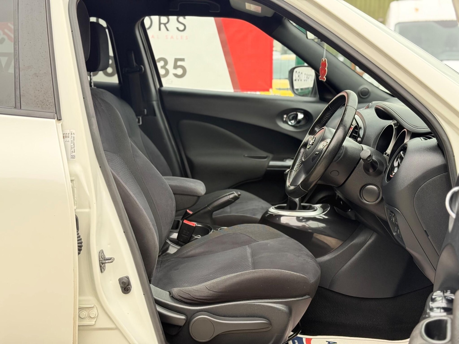 Used Nissan Juke 2015 for sale - 77344600: Photo 13