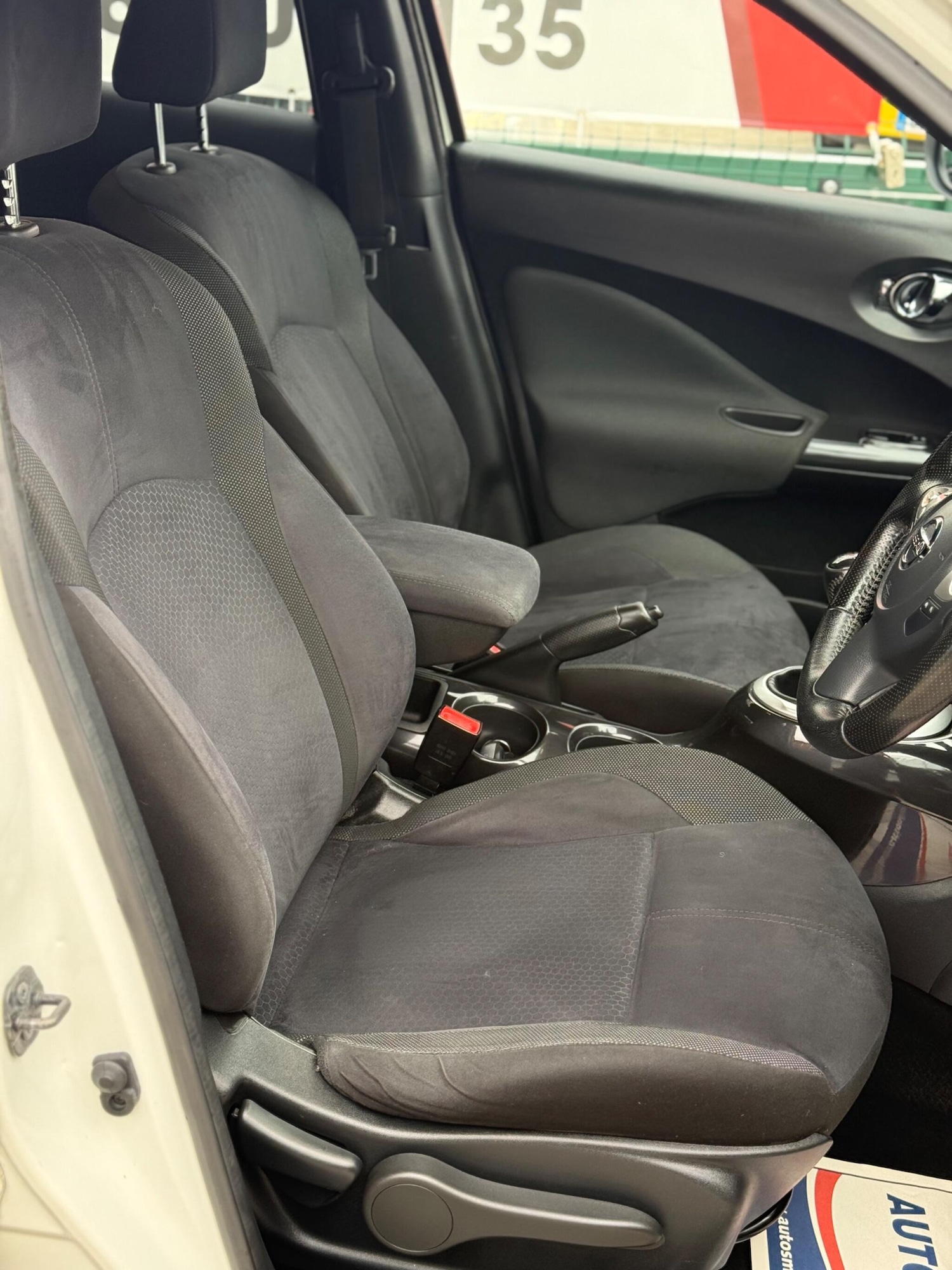 Used Nissan Juke 2015 for sale - 77344600: Photo 14