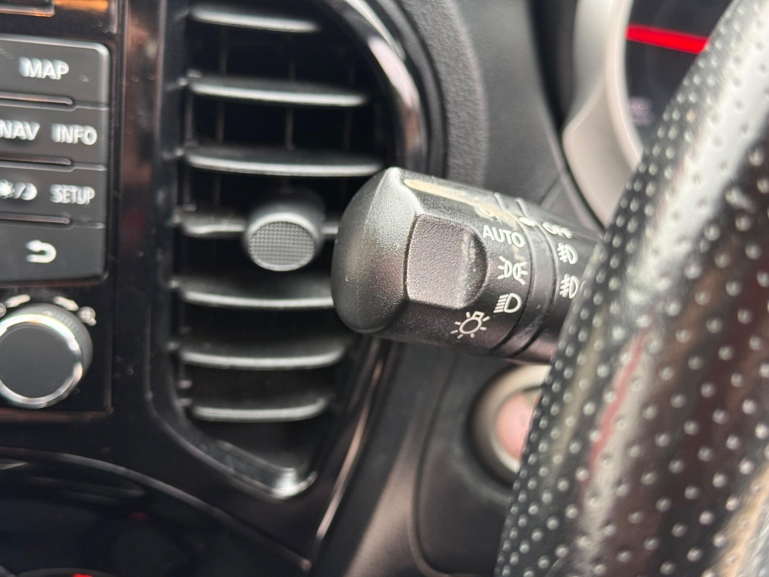 Used Nissan Juke 2015 for sale - 77344600: Photo 22