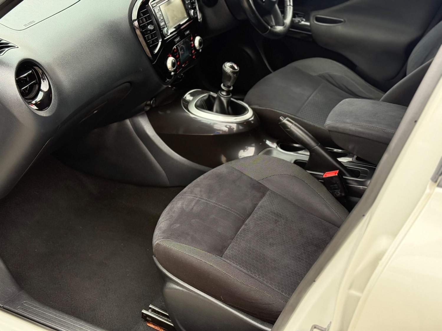 Used Nissan Juke 2015 for sale - 77344600: Photo 40