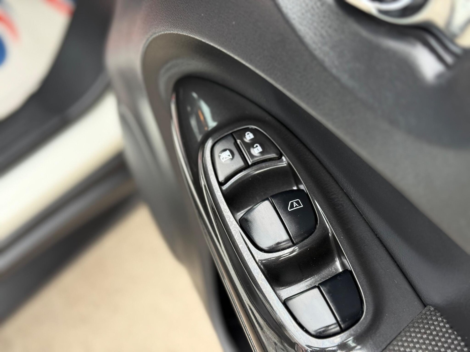 Used Nissan Juke 2015 for sale - 77344600: Photo 43