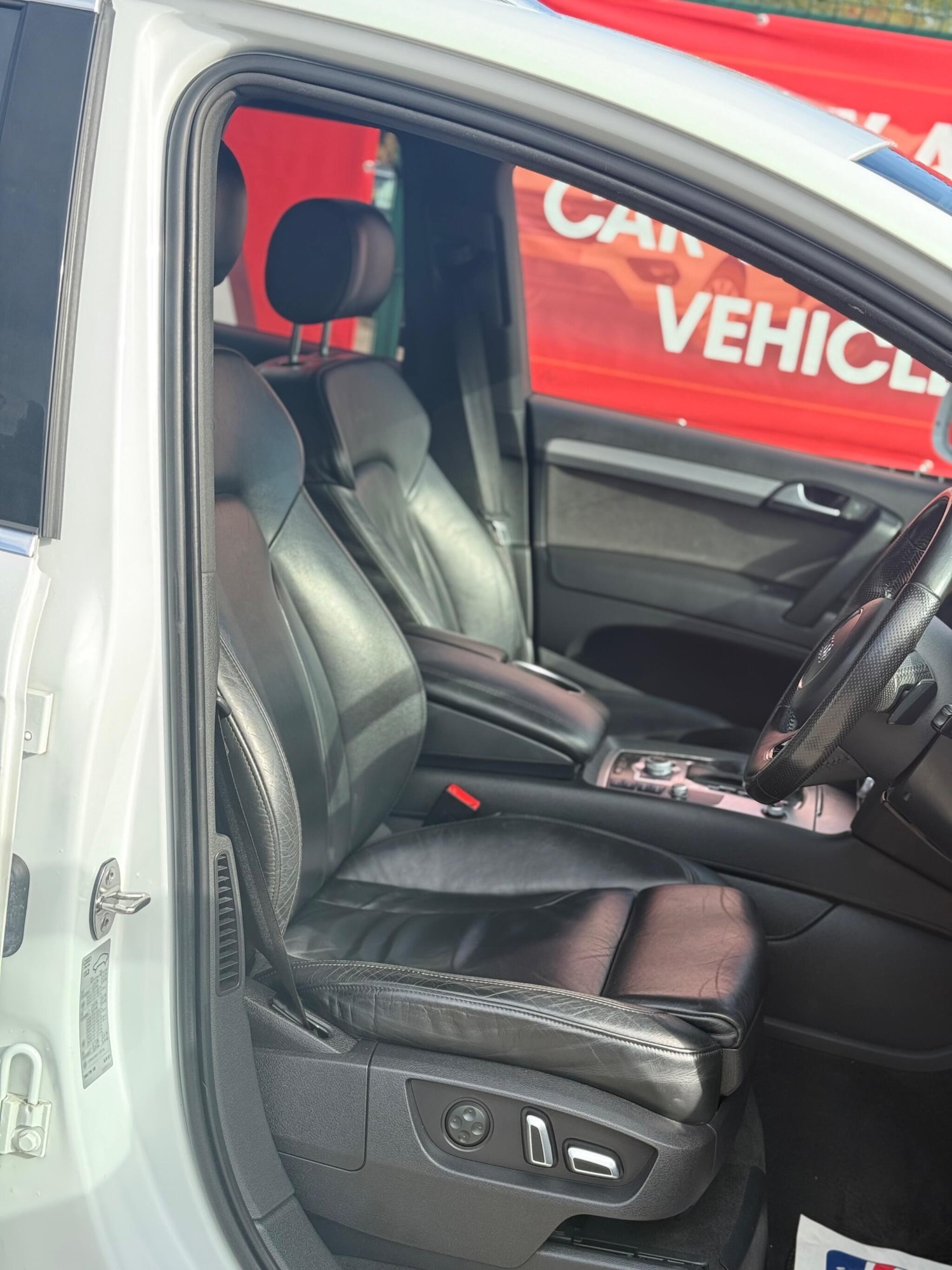Used Audi Q7 2014 for sale - 76121274: Photo 21