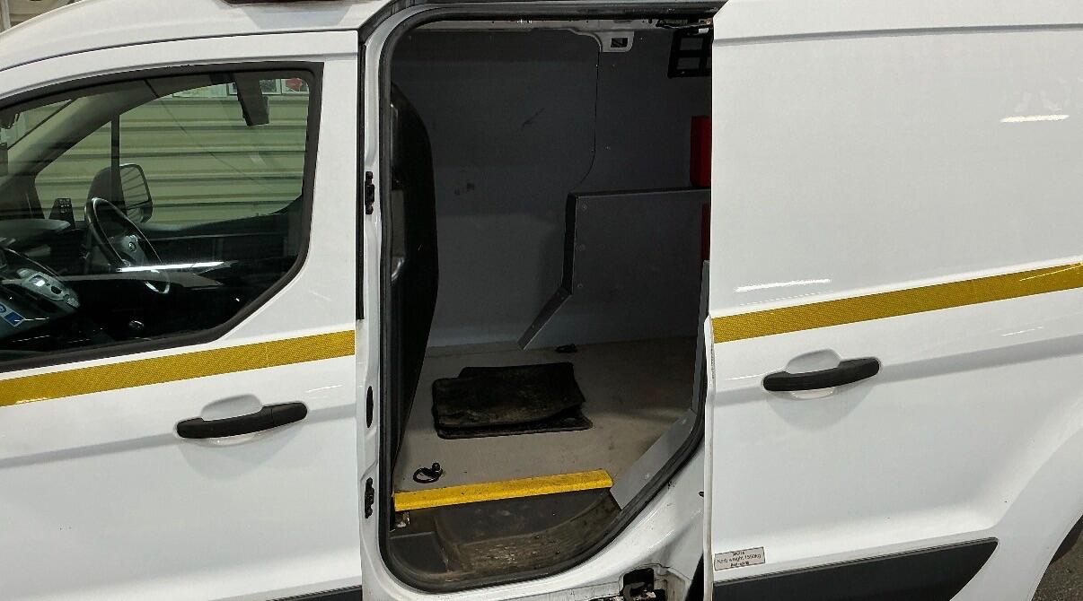 Used Ford Transit Connect 2018 for sale - 77456243: Photo 8