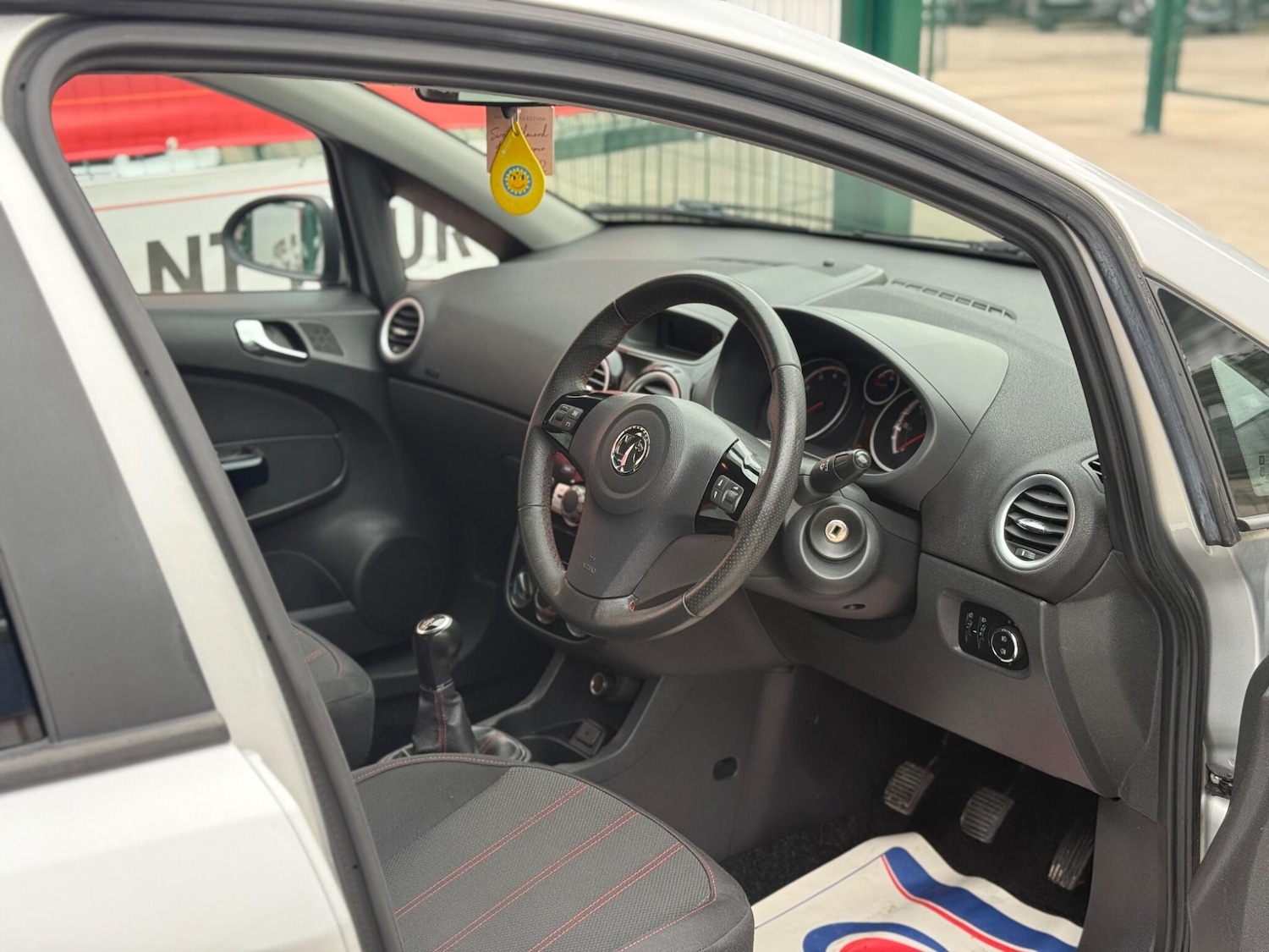 Used Vauxhall Corsa 2012 for sale - 75953860: Photo 12