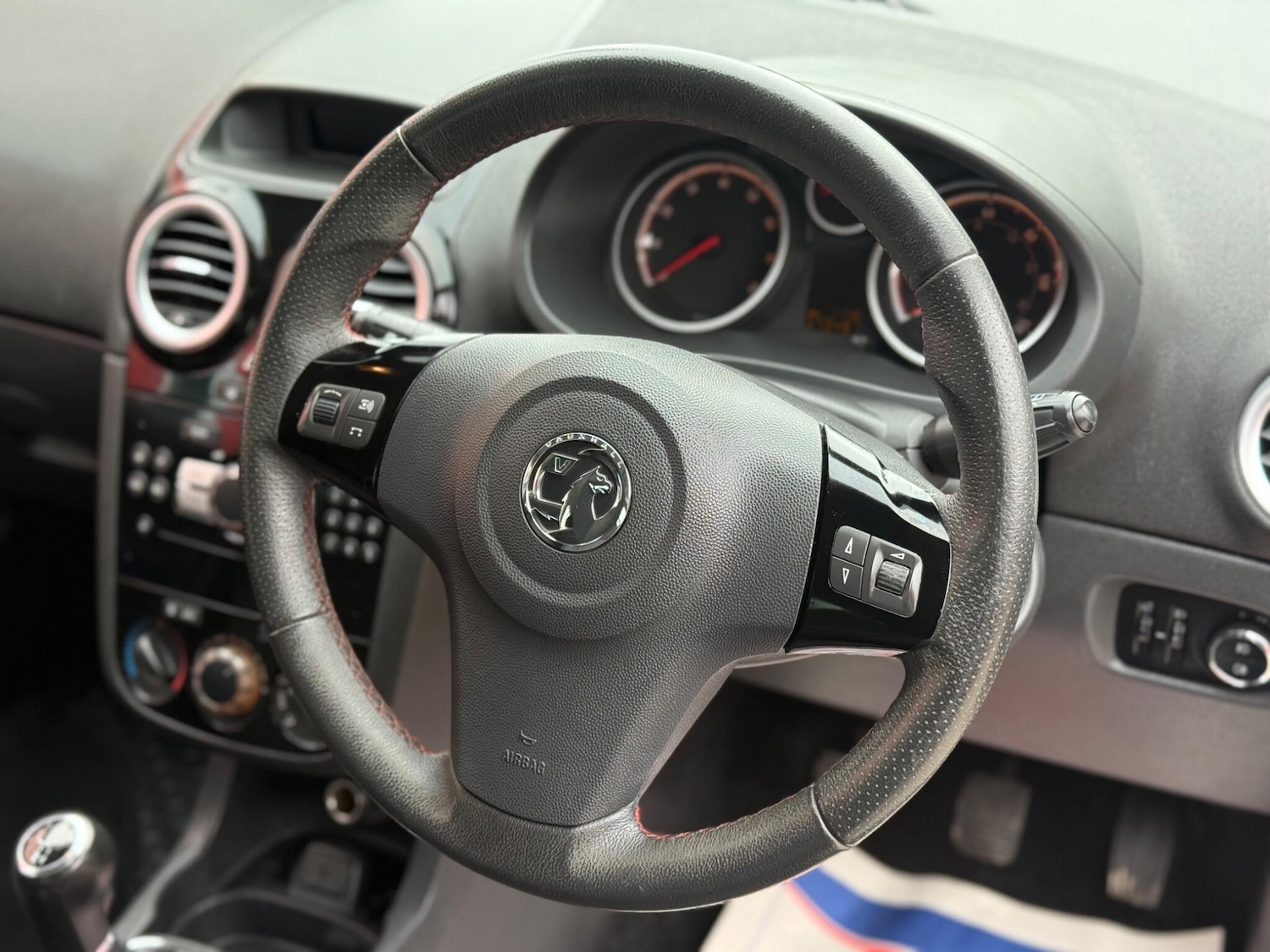 Used Vauxhall Corsa 2012 for sale - 75953860: Photo 34