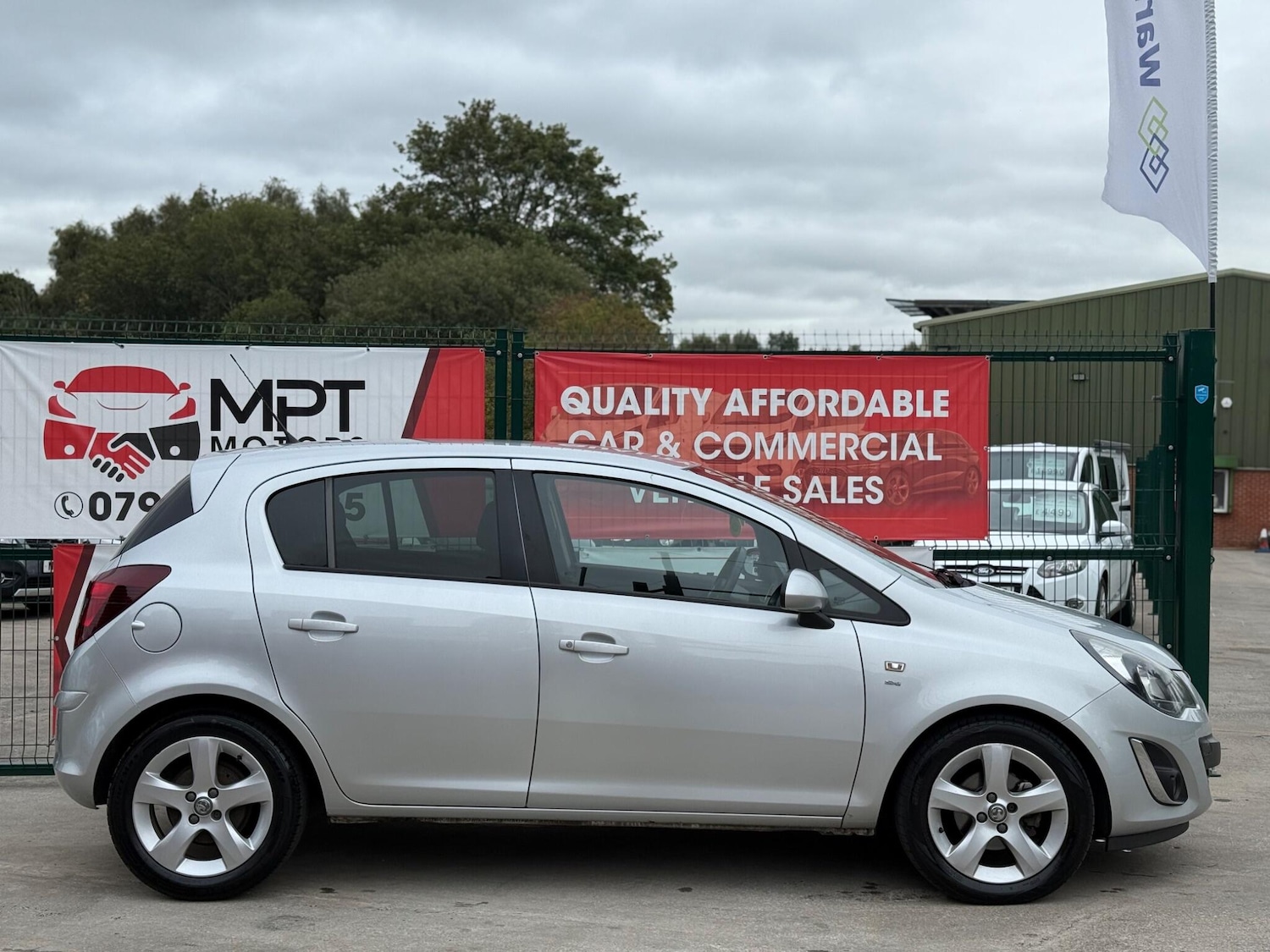 Used Vauxhall Corsa 2012 for sale - 75953860: Photo 9