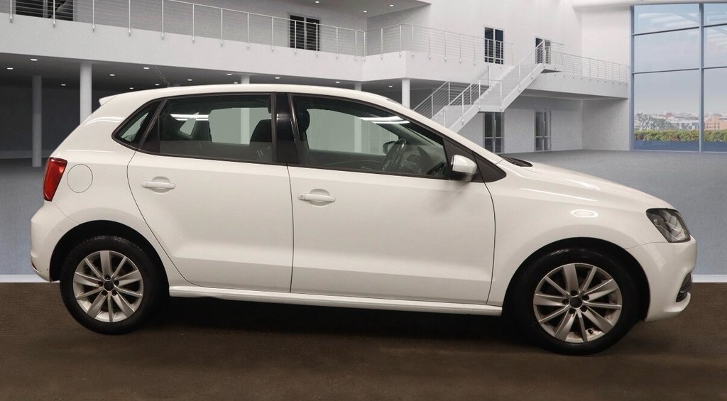 Used Volkswagen Polo 2015 for sale - 77681143: Photo 5