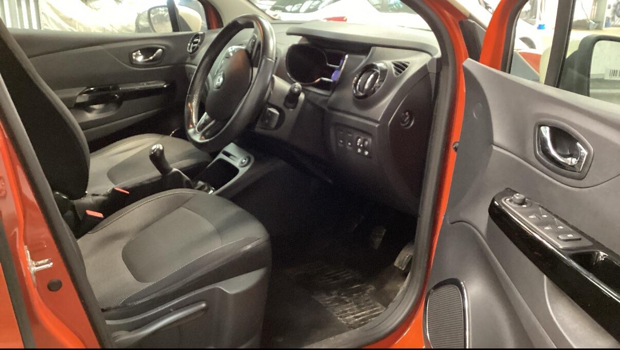 Used Renault Captur 2016 for sale - 76671311: Photo 9