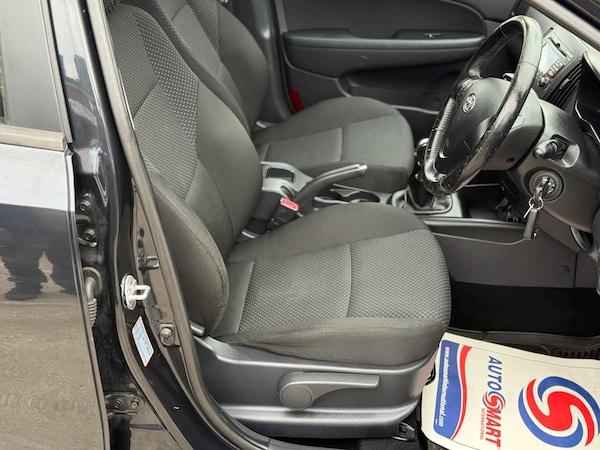 Used Hyundai i30 2010 for sale - 76295758: Photo 17