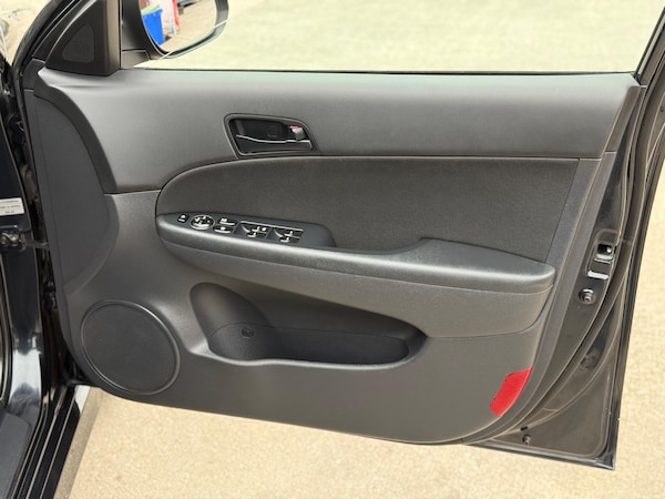 Used Hyundai i30 2010 for sale - 76295758: Photo 28