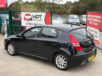 Used Hyundai i30 2010 for sale - 76295758: Photo 3