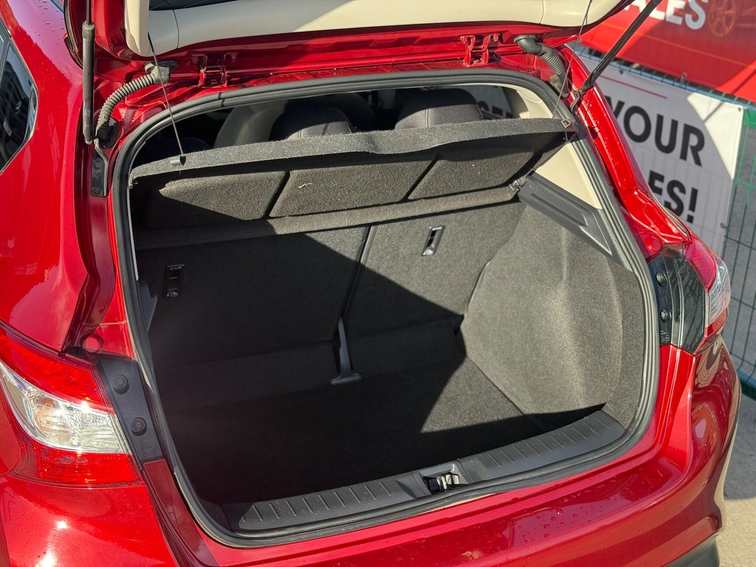 Used Nissan Pulsar 2015 for sale - 76326160: Photo 39