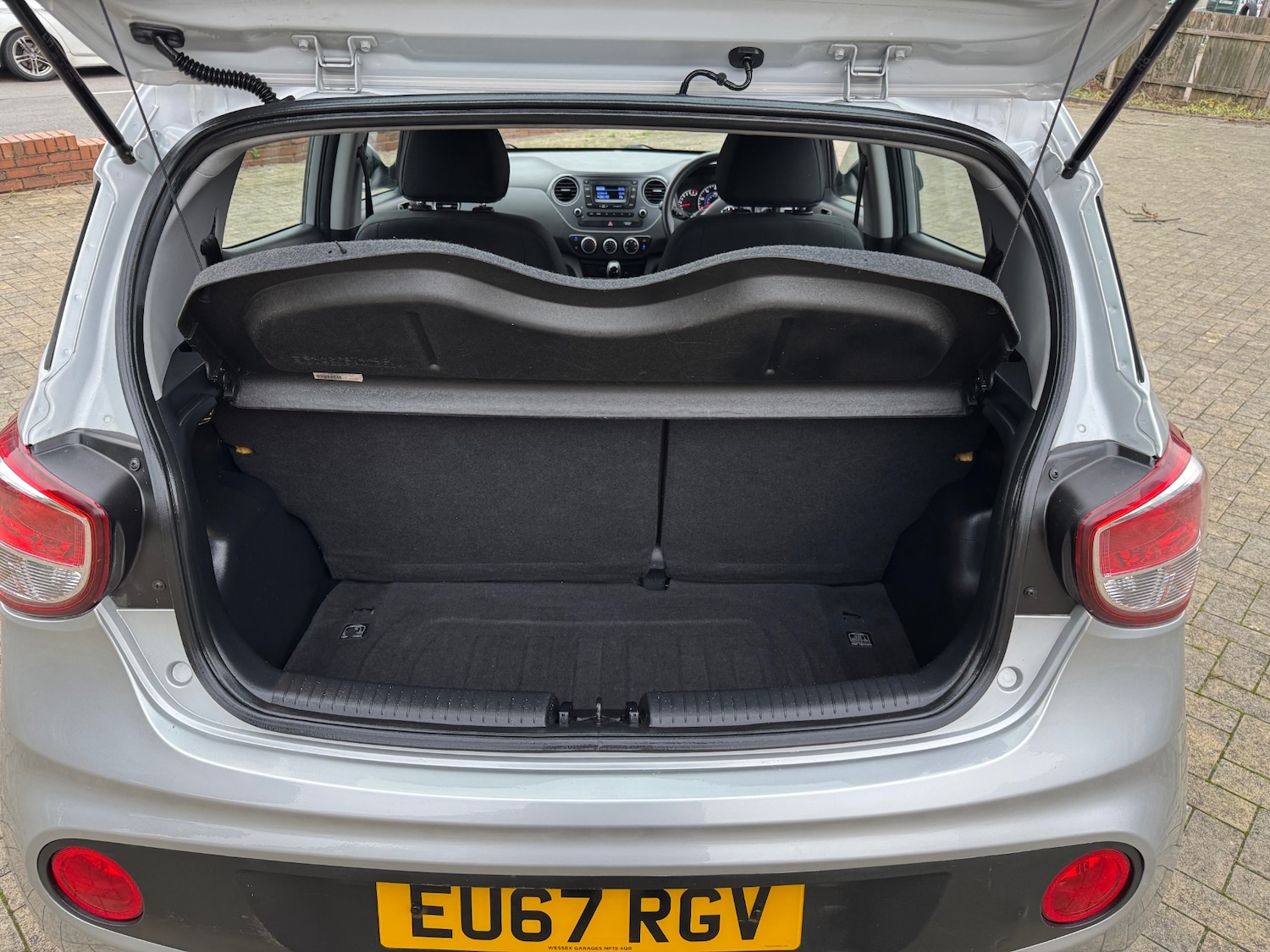 Used Hyundai i10 2017 for sale - 77095228: Photo 10