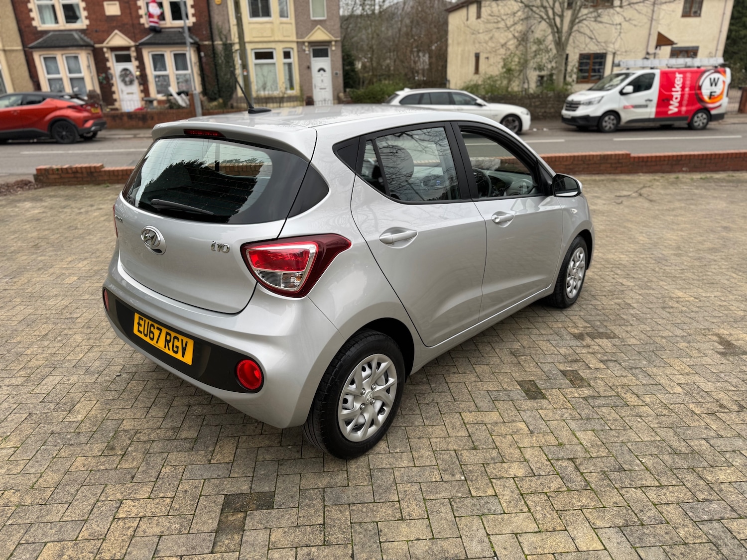 Used Hyundai i10 2017 for sale - 77095228: Photo 6