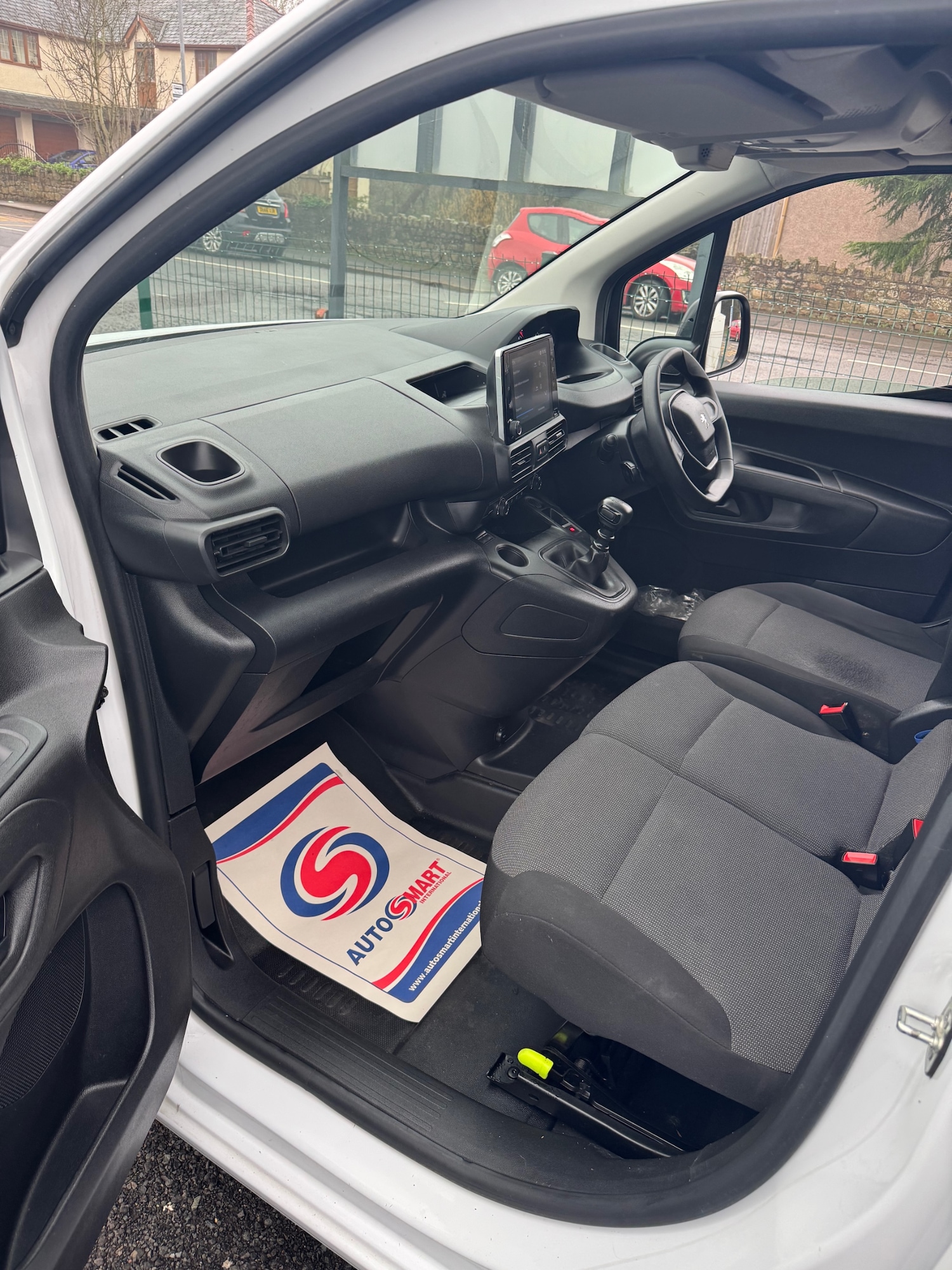 Used Peugeot Partner 2023 for sale - 77822072: Photo 11