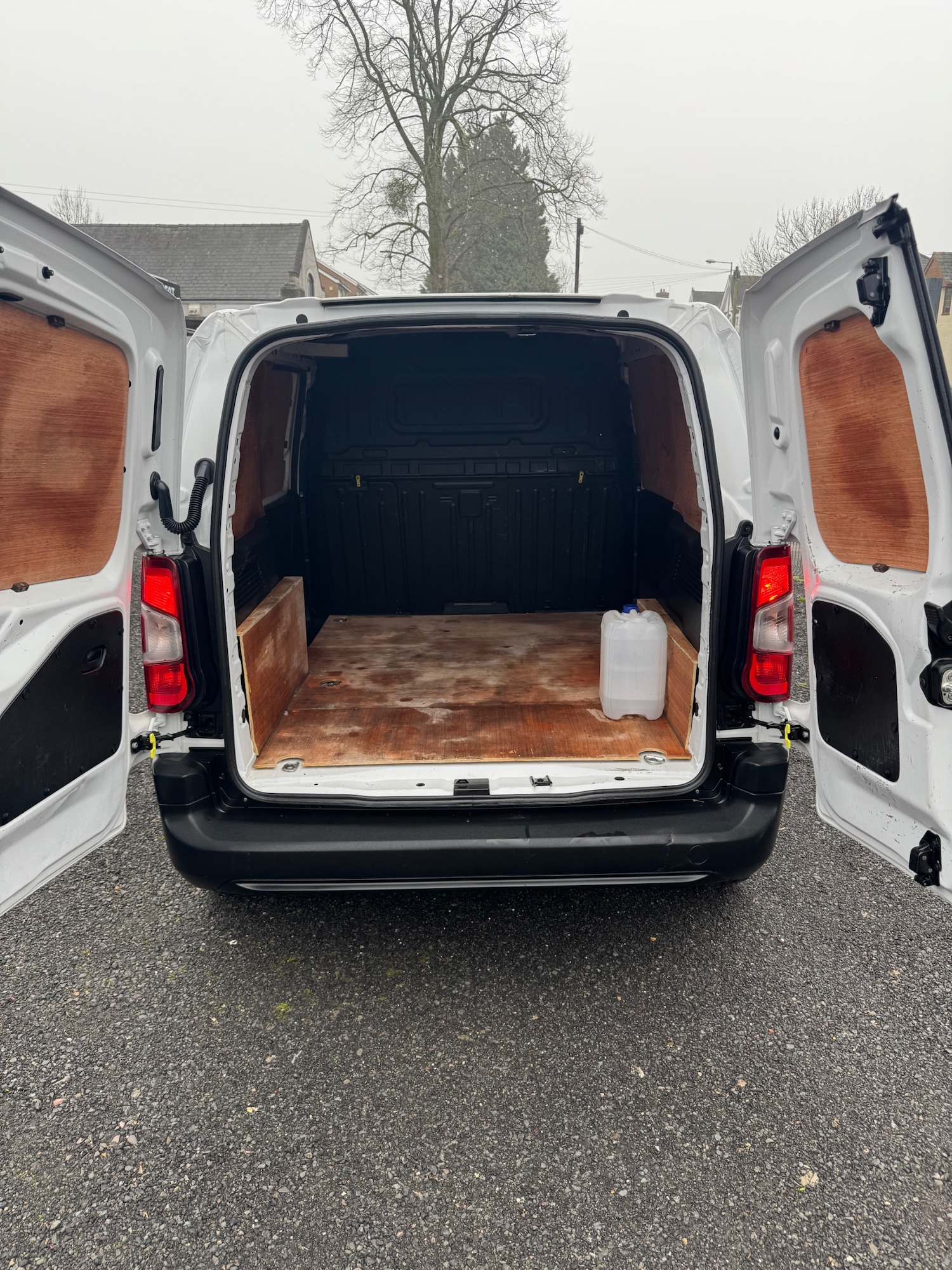 Used Peugeot Partner 2023 for sale - 77822072: Photo 7