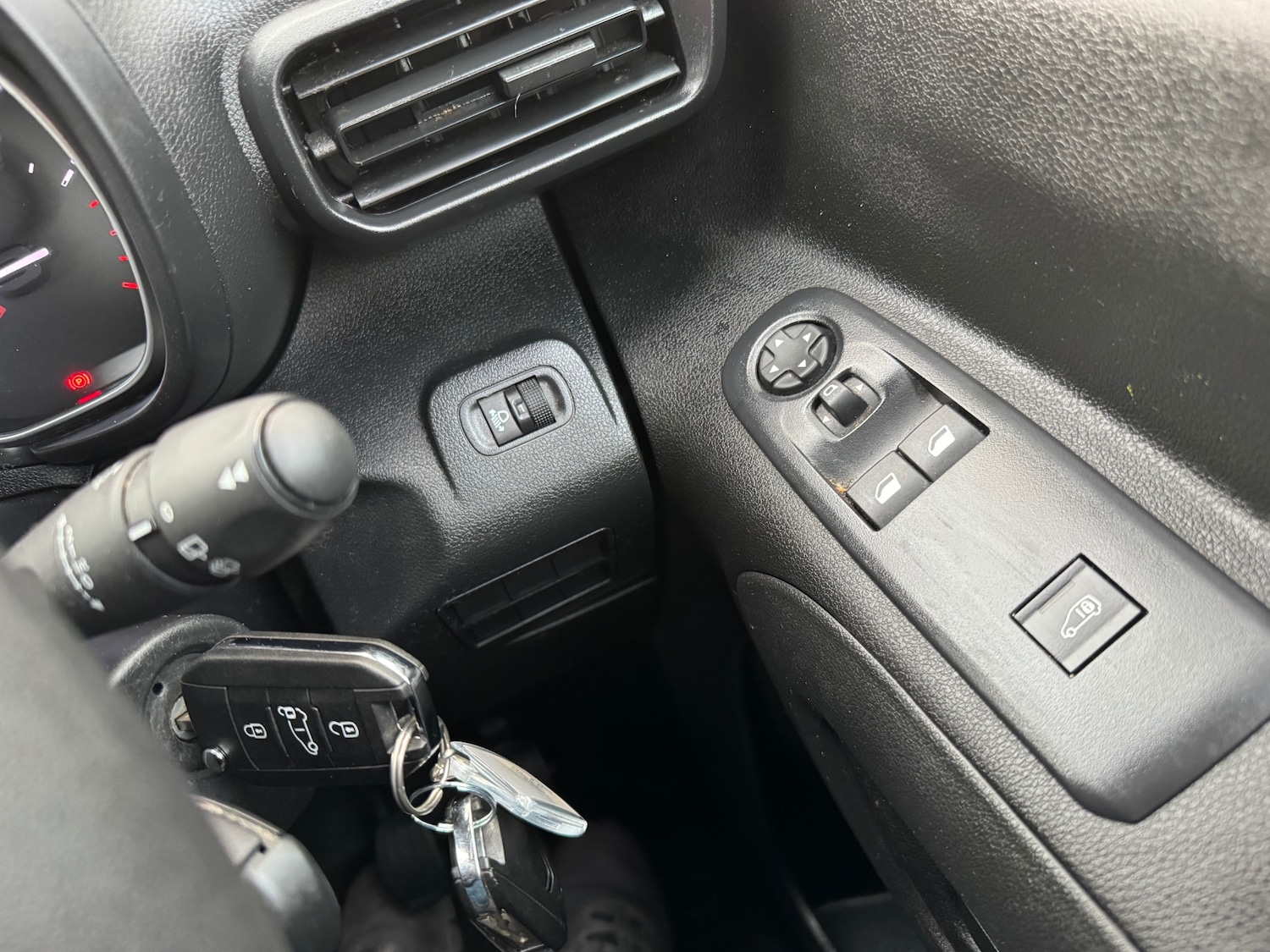 Used Citroen Berlingo 2023 for sale - 76879746: Photo 12