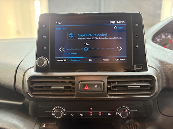 Used Peugeot Partner 2019 for sale - 76218789: Photo 13