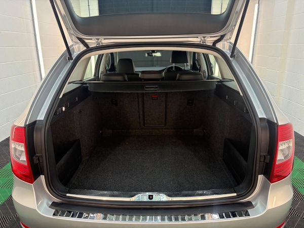 Used Skoda Superb 2013 for sale - 76218787: Photo 18