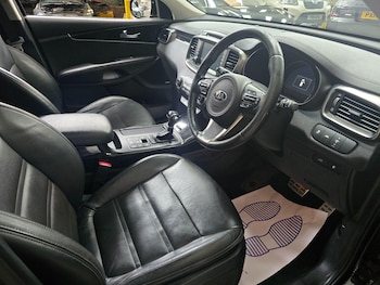 Used Kia Sorento 2017 for sale - 79063548: Photo