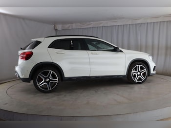 Used Mercedes-Benz GLA 2015 for sale - 79063534: Photo