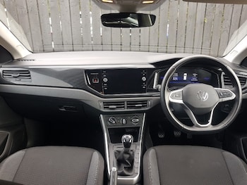 Used Volkswagen Polo 2024 for sale - 76183648: Photo 2