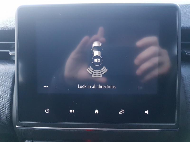 Used Renault Clio 2021 for sale - 76964019: Photo 11