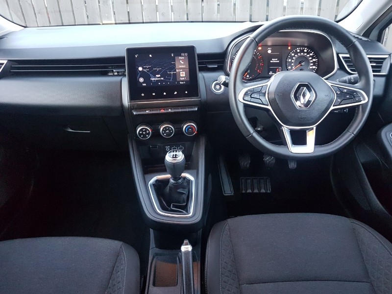 Used Renault Clio 2021 for sale - 76964019: Photo 2