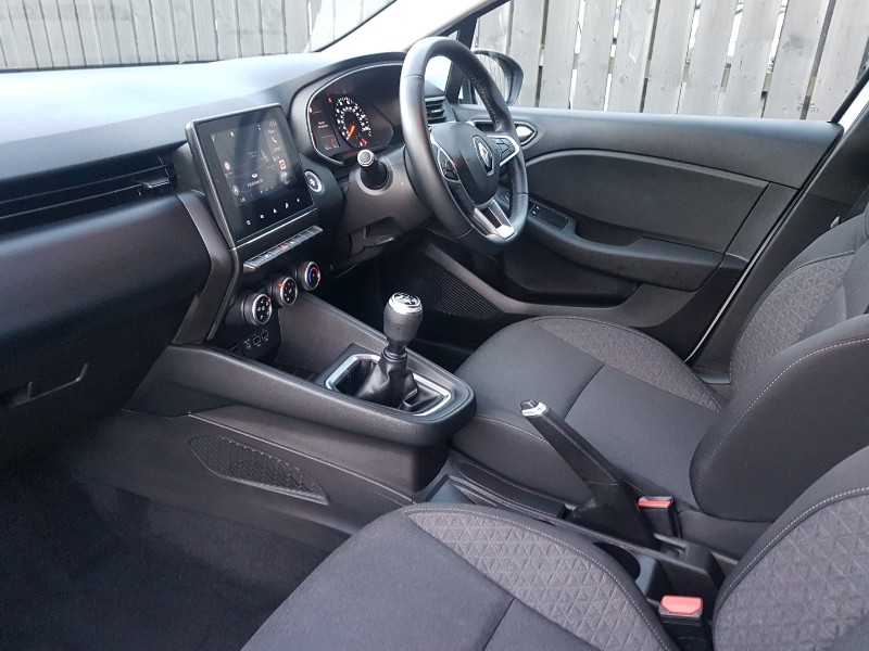 Used Renault Clio 2021 for sale - 76964019: Photo 5