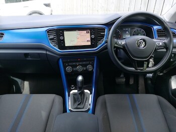 Used Volkswagen T-Roc 2020 for sale - 78546350: Photo