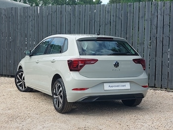 Used Volkswagen Polo 2024 for sale - 79048579: Photo