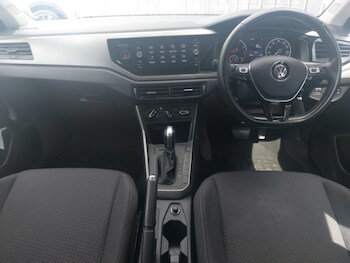 Used Volkswagen Polo 2019 for sale - 79368239: Photo