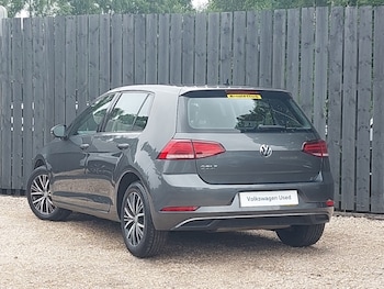 Used Volkswagen Golf 2018 for sale - 79406604: Photo