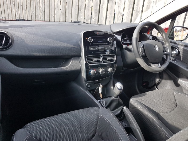 Used Renault Clio 2018 for sale - 78113552: Photo 11