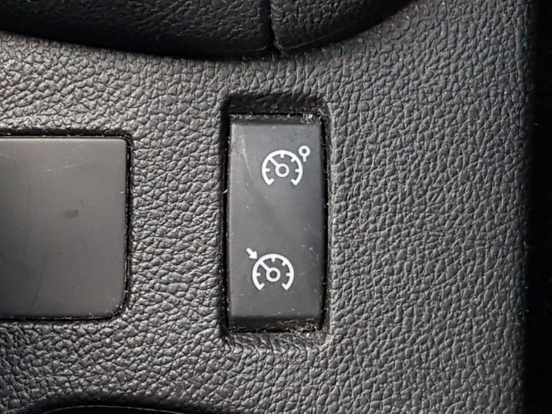 Used Renault Clio 2018 for sale - 78113552: Photo 17