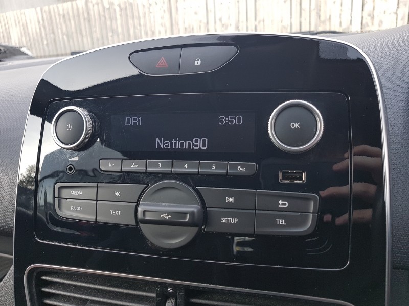 Used Renault Clio 2018 for sale - 78113552: Photo 19