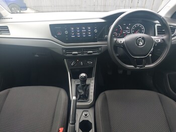 Used Volkswagen Polo 2018 for sale - 78770978: Photo