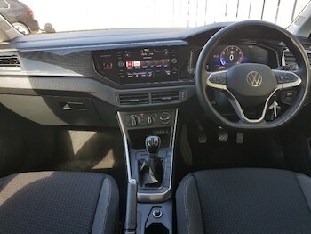 Used Volkswagen Polo 2024 for sale - 76959311: Photo
