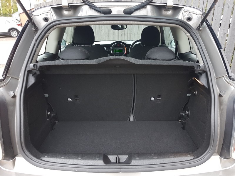 Used MINI Hatch 2019 for sale - 76369815: Photo 8