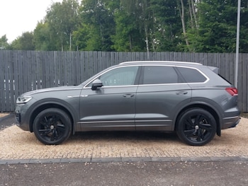 Used Volkswagen Touareg 2019 for sale - 79432951: Photo