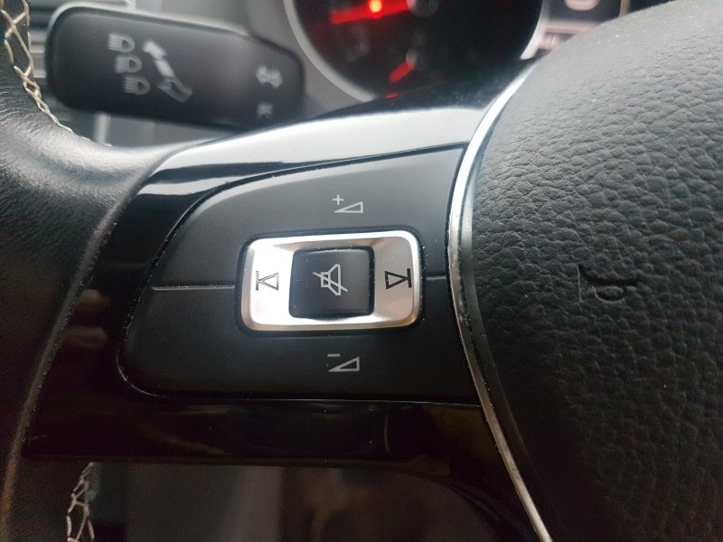 Used Volkswagen Polo 2015 for sale - 76906911: Photo 18