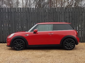 Used MINI Hatch 2018 for sale - 77062743: Photo