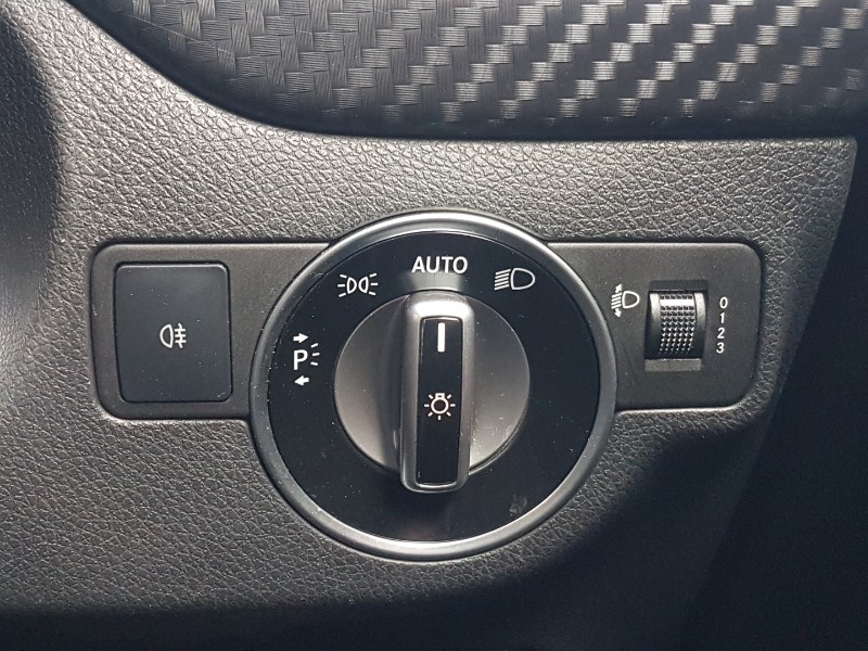 Used Mercedes-Benz A-Class 2017 for sale - 77615014: Photo 11