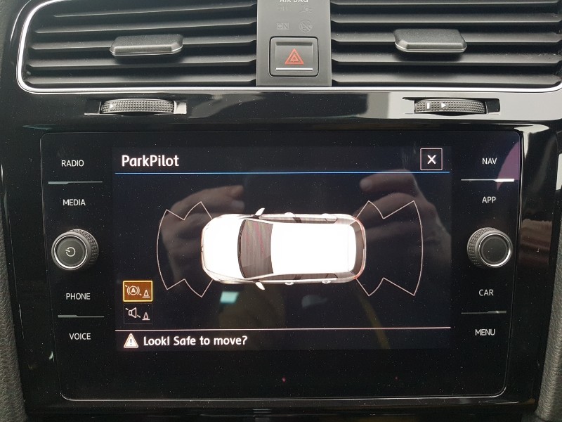 Used Volkswagen Golf 2017 for sale - 77881716: Photo 11