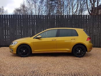 Used Volkswagen Golf 2017 for sale - 77881716: Photo