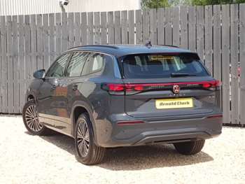 Used Volkswagen Touran 2025 for sale - 74520008: Photo